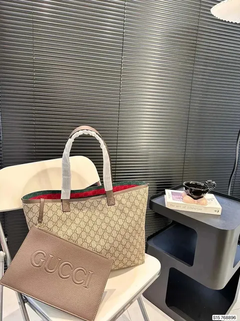 Gucci Tote Bag GG Supreme with Web Trim