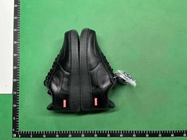 Nike Air Force 1 Low Supreme Box Logo