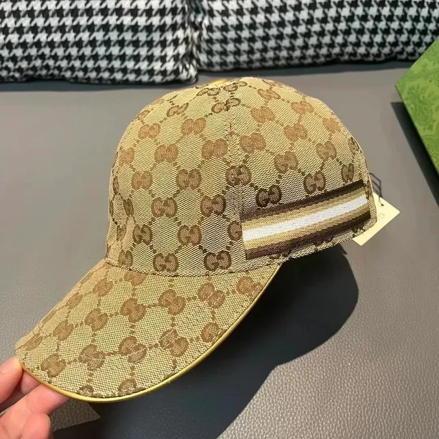 Gucci GG Supreme Cap Web Stripe