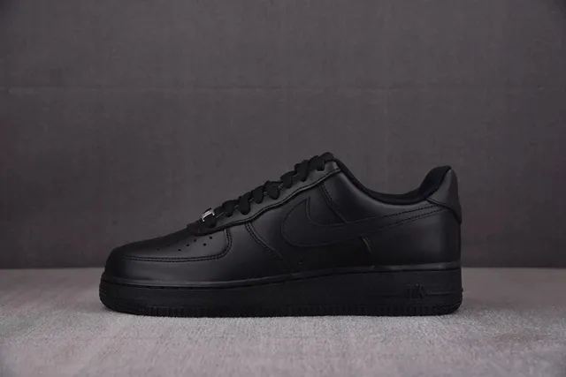 Nike Air Force 1 Low Triple Black