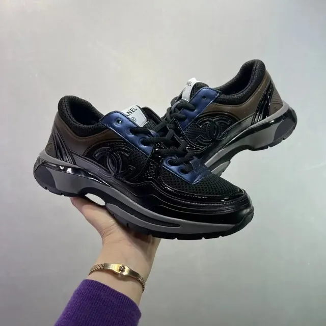 Chanel Sneaker CC Logo Mesh