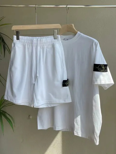 02Stone-Island圆领