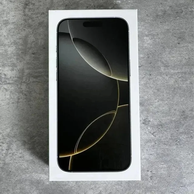 i16 Titanium primary color