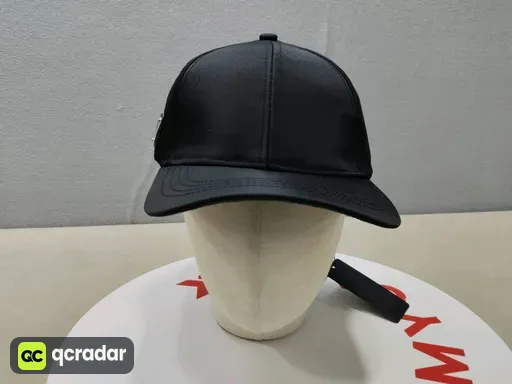 1 side mark black
