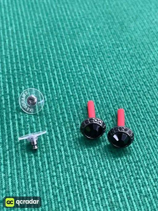 黑水晶罗马枪黑耳钉
