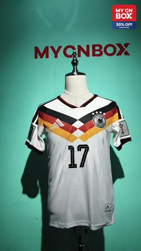 No. 17 (with armband)