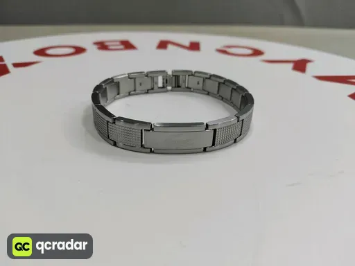 Steel color crocodile bracelet + box