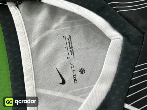T2526巴萨黑白色特别版