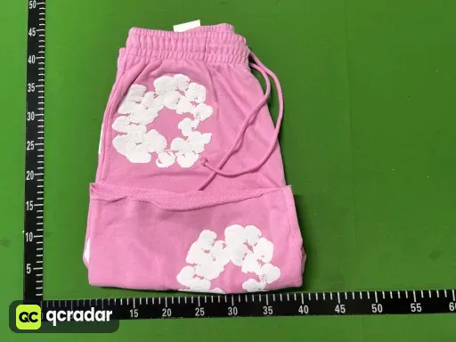 粉色