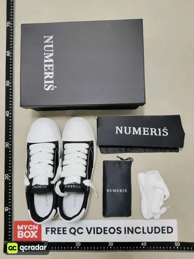 Mu black and white denim