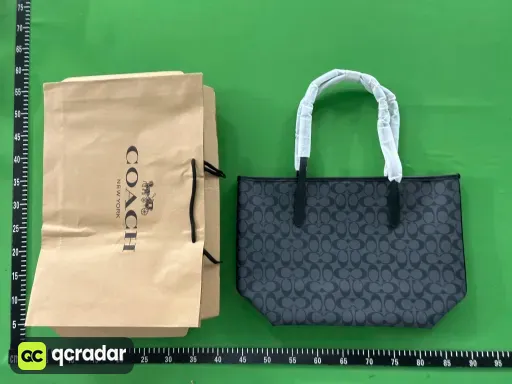 黑灰红内里