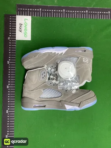 狼灰色DD0587-002
