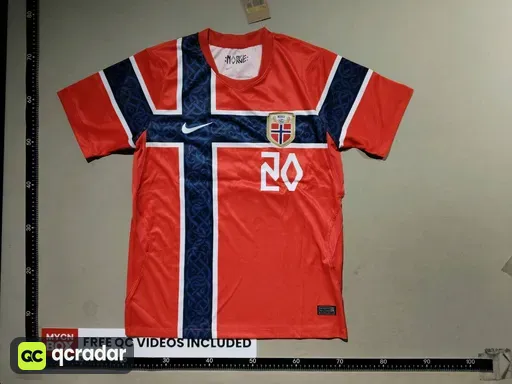 Home no. 20 star (with armband)