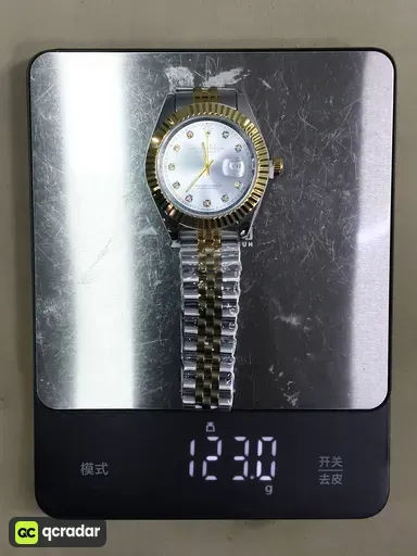 Log imitation mechanical 12 diamond gold and white