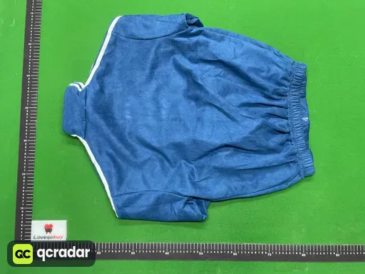 蓝色
