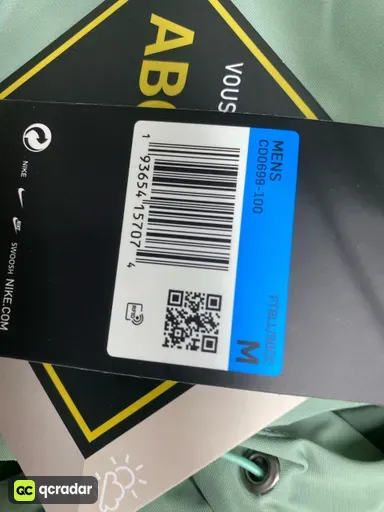 巴西冲锋衣绿色