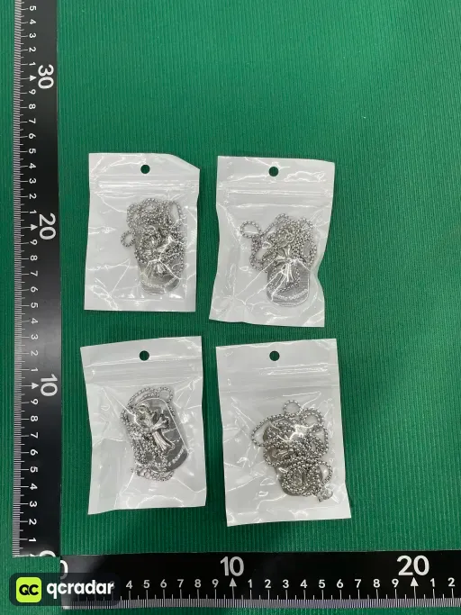 双层吊牌十字架