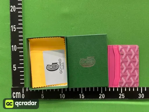 玫红色带礼盒