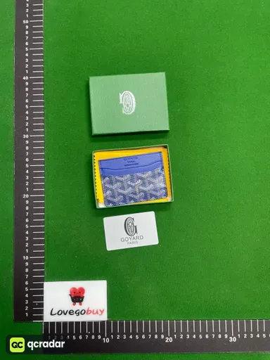 蓝色带礼盒