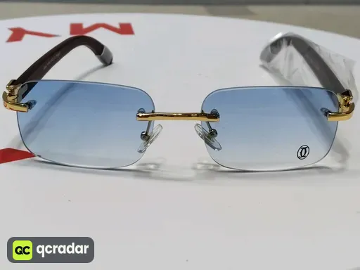 C5 gold frame orchid