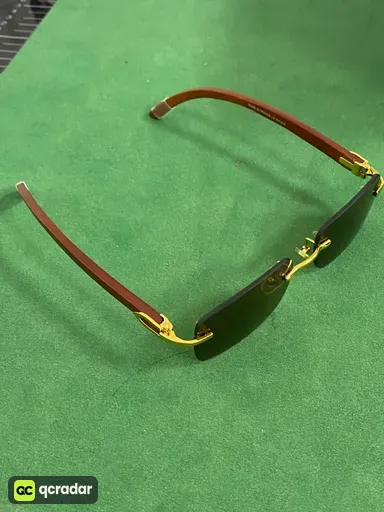 C2 gold frame tea