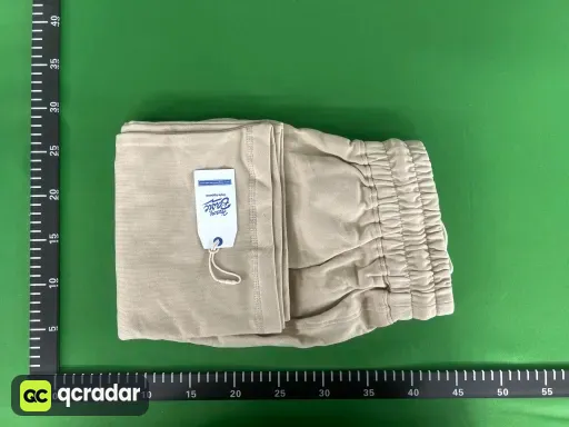 浅驼色