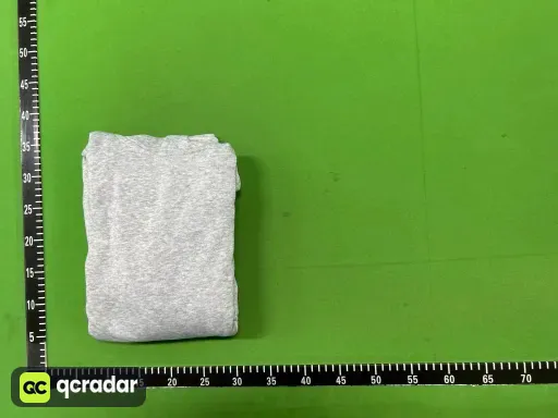 A1 浅灰+黑字母