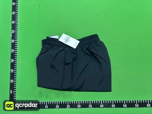 黑色白标