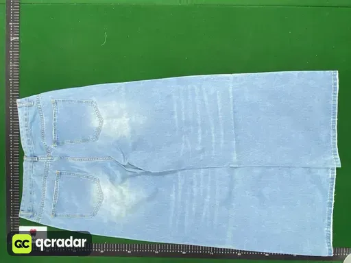 浅蓝色