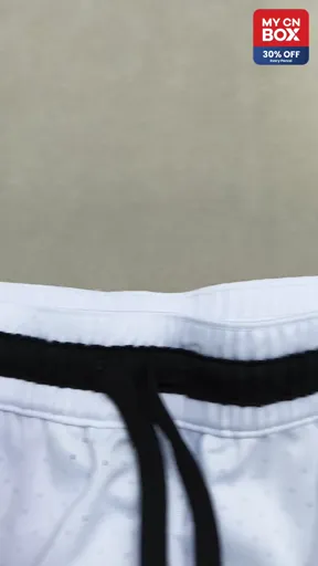 NO10 white and black