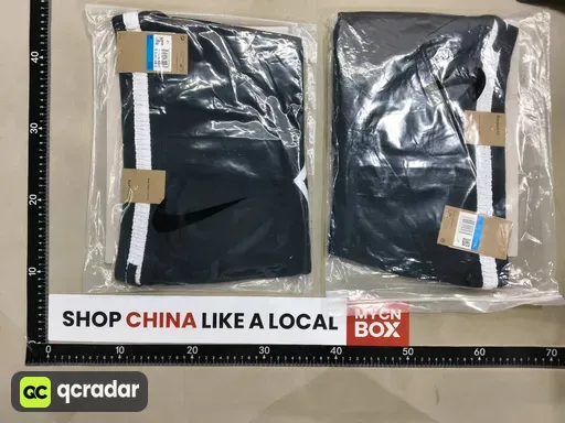 NO10 Black