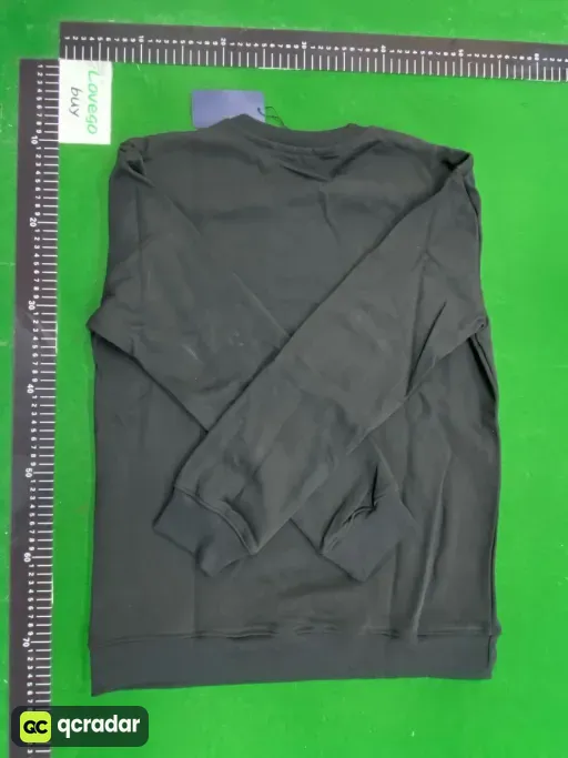 V77 black