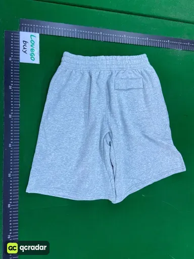 浅灰色