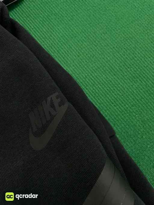 上衣.黑色
