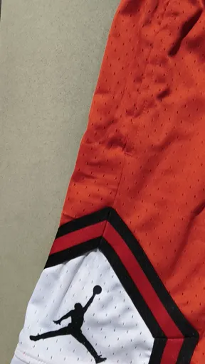 NO19 Red