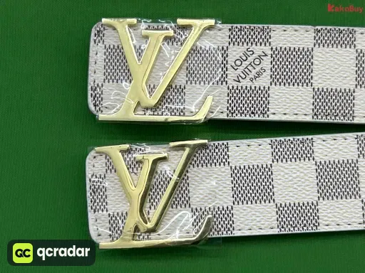 白格 金扣