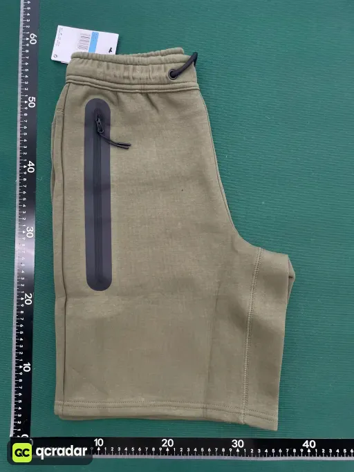 绿色