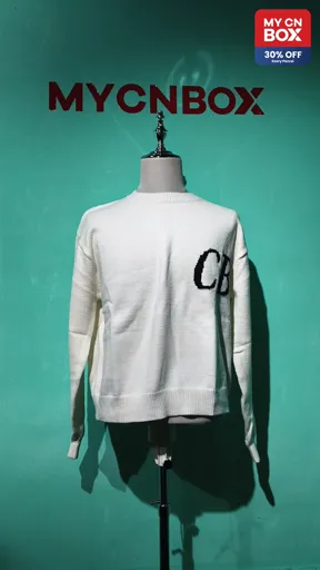 9-9 white crew neck