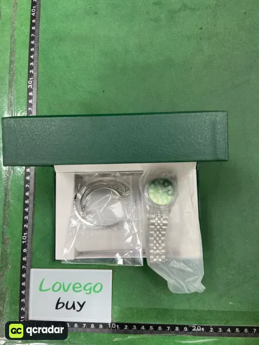 Three-piece set-nailer with diamonds for men in silver and green