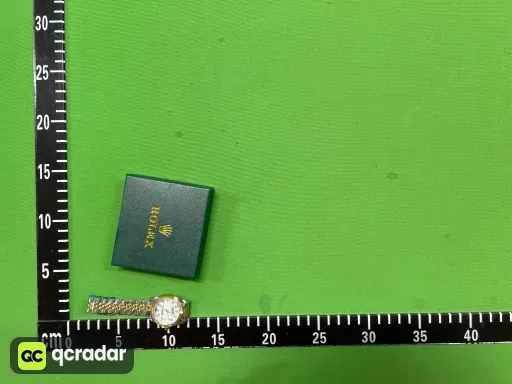 日志女无钻 间金白