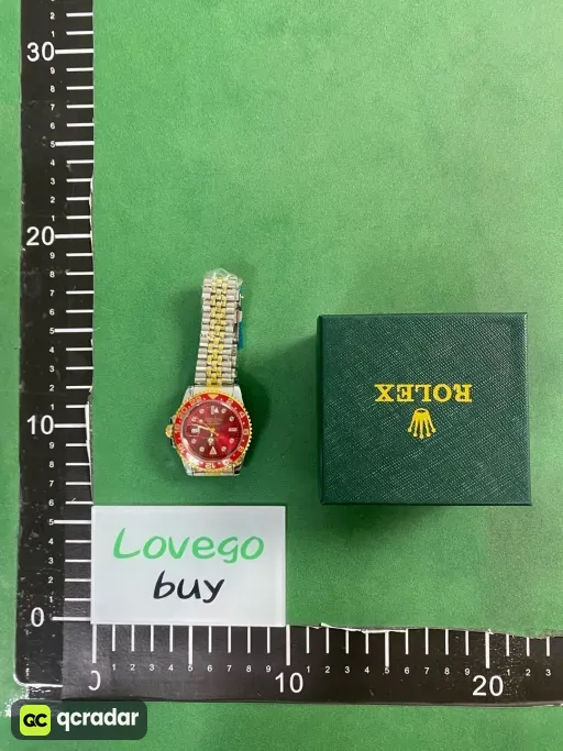 Four-pin coke circle, five beads between gold, red circle and red face