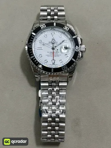 Four-pin water ghost, five-bead silver strap, black circle, white water ghost