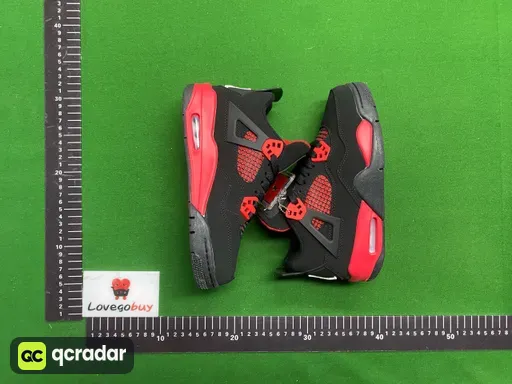 aj4-黑红雷电