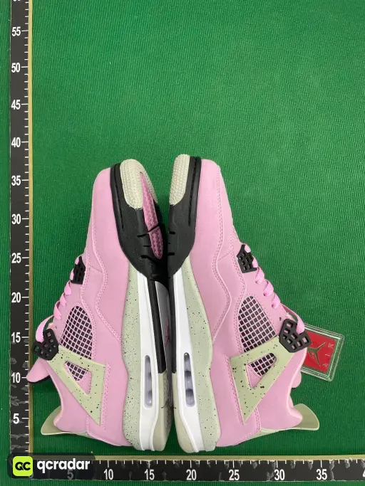 aj4-粉黑