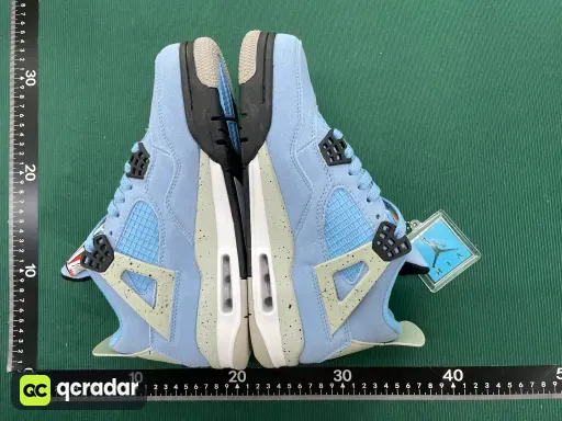 aj4-大学蓝
