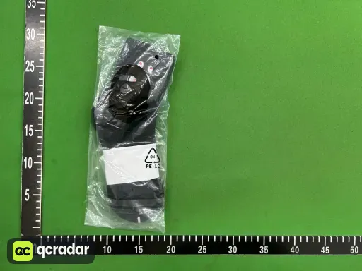 短款黑色鲨鱼