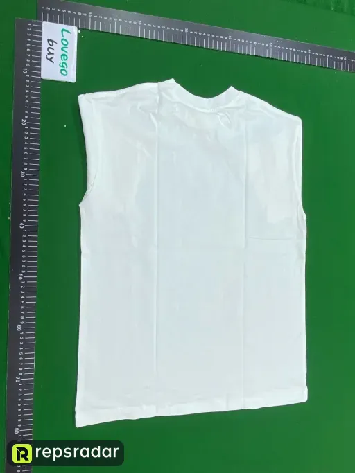 D001 white