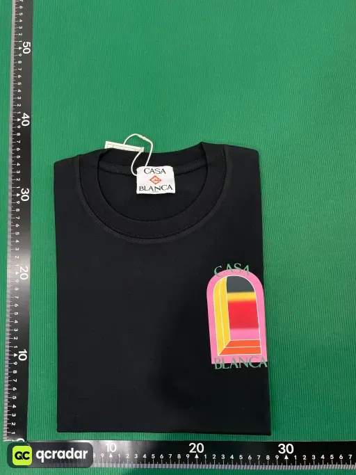 83黑色