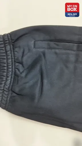 Black sweatpants (good quality)