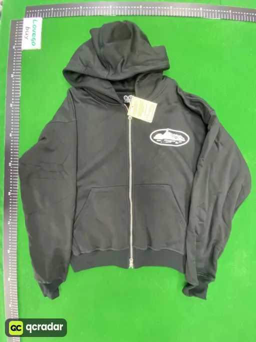 Black sweatshirt (good quality)